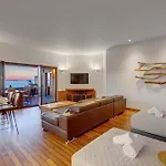 Lalari *