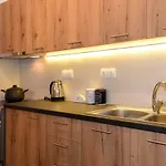 Lalari *