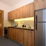 Lalari * Vári