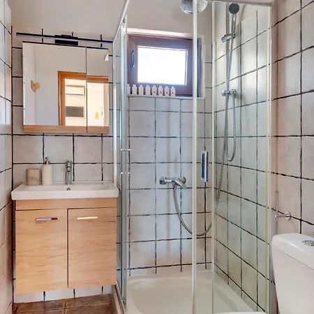 بيت للعطل Lalari *