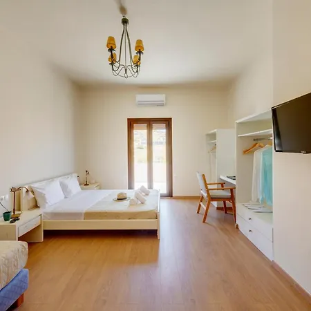 بيت للعطل Lalari Vári