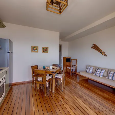 Lalari Tatil Evi
