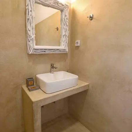 بيت للعطل Lalari *