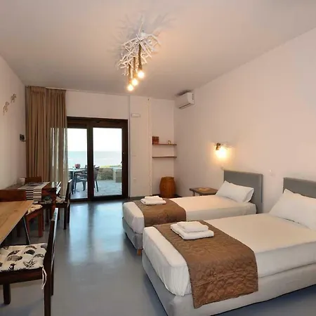 Lalari Tatil Evi Vári
