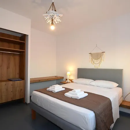 Lalari Tatil Evi *