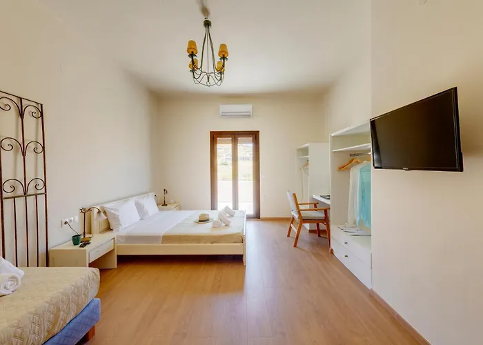 度假居 Lalari Vári